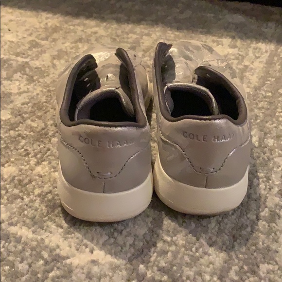 Snickers - Picture 3 of 6